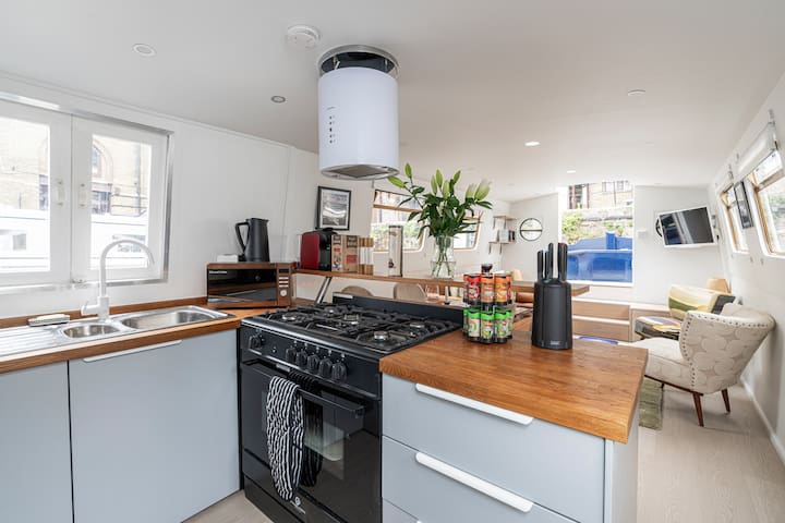 Serenity in the Heart of London gallery image 3