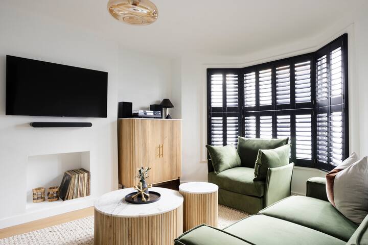 The Elegant Fulham Maisonette gallery image 5