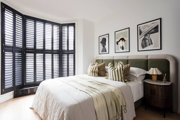 The Elegant Fulham Maisonette gallery image 2