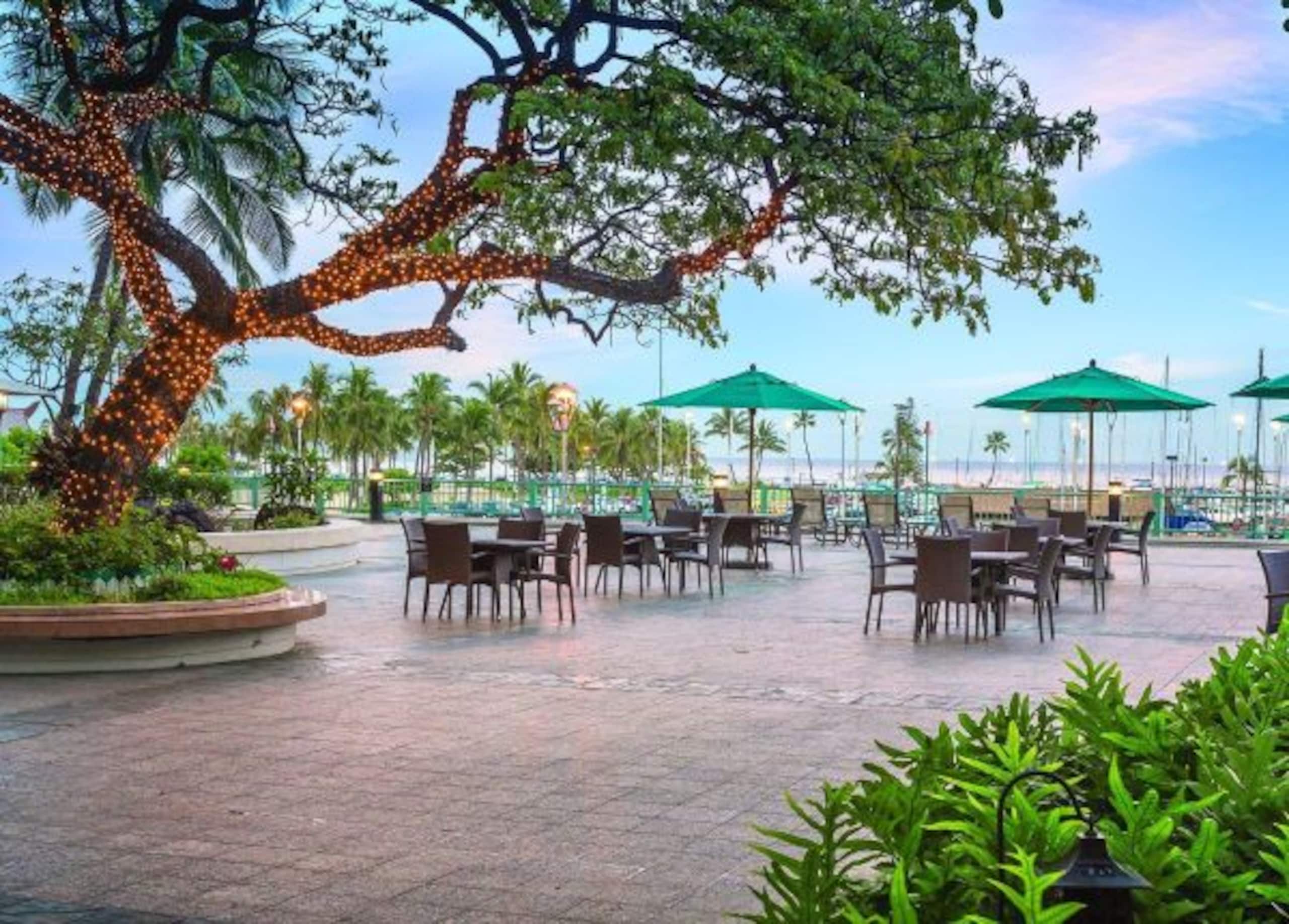 Waikiki Ilikai Resort OceanView Condo with Pools - Image 23