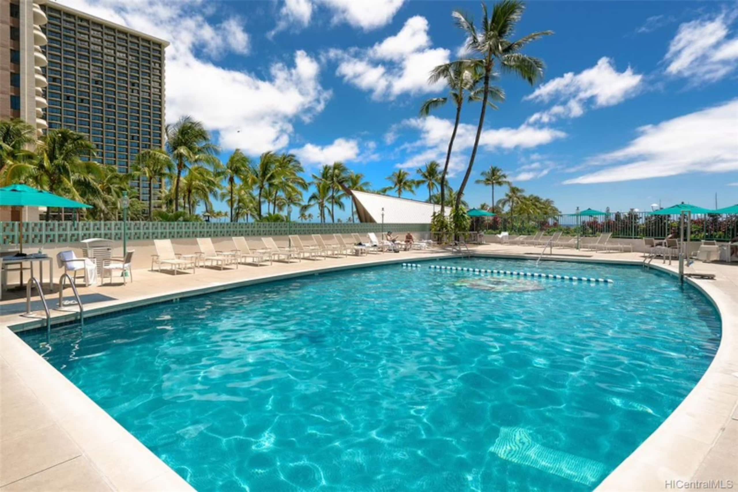 Waikiki Ilikai Resort OceanView Condo with Pools - Image 30