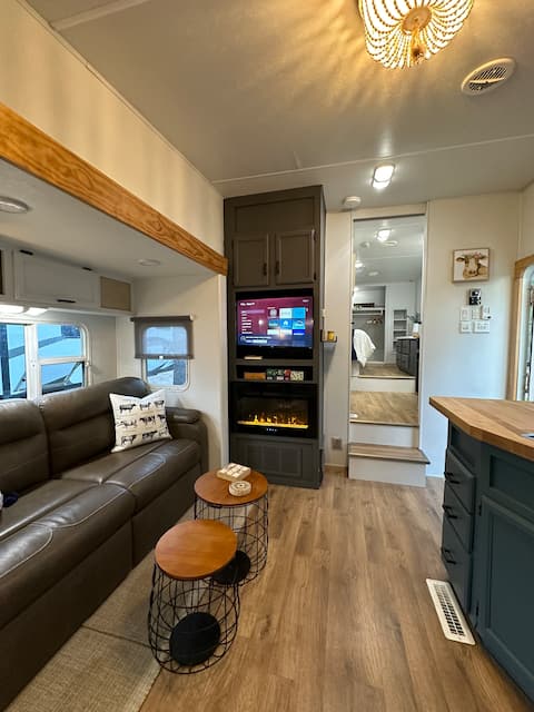 Successful Airbnb property: The Homesteader | Camper Farm Stay in Orangeburg
