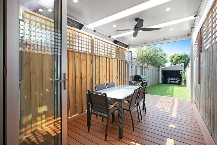 Position Perfect gallery image 3