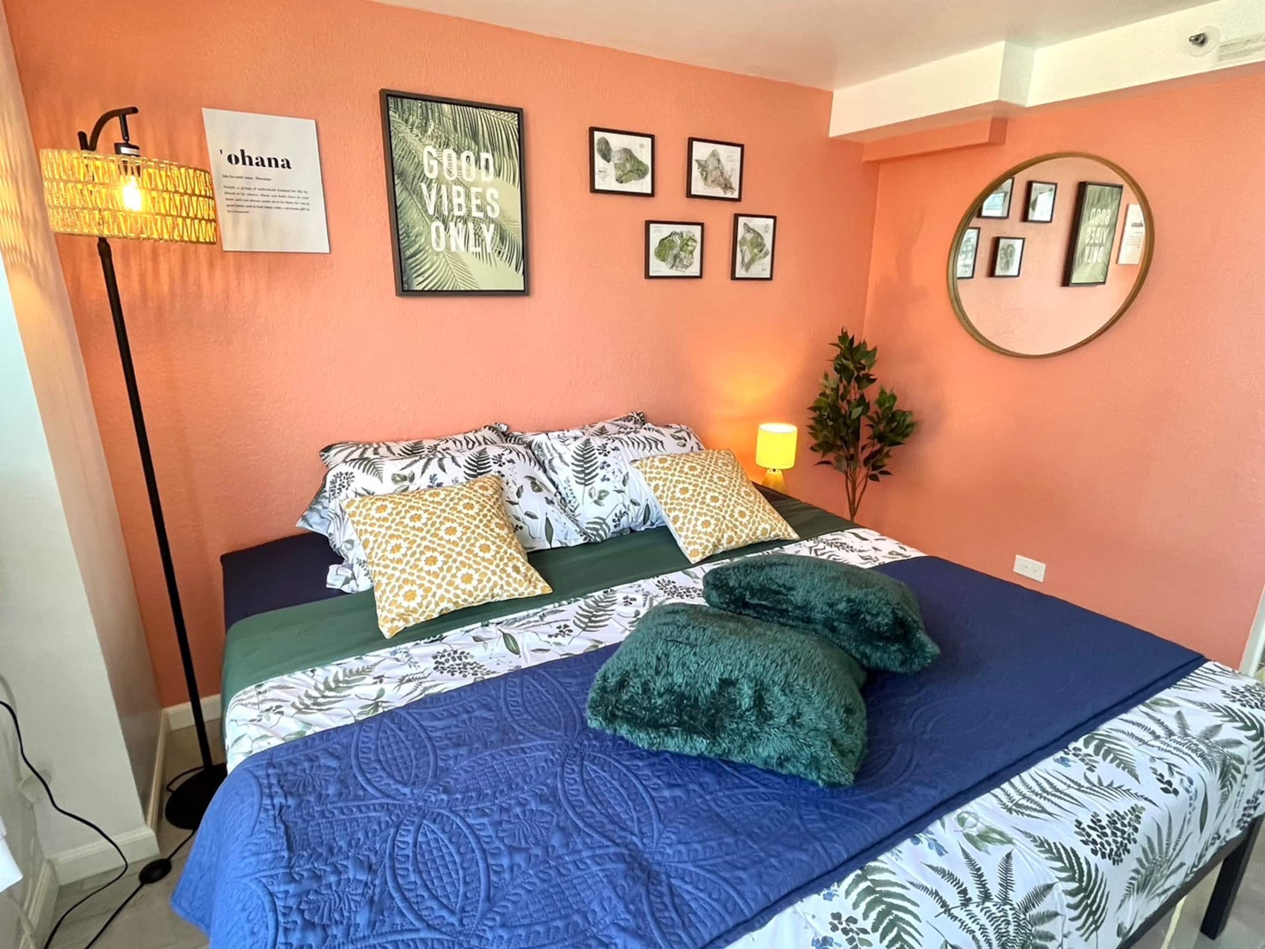 Condo in Honolulu · ★4.65 · Studio · 1 bed · 1 bath - Image 31