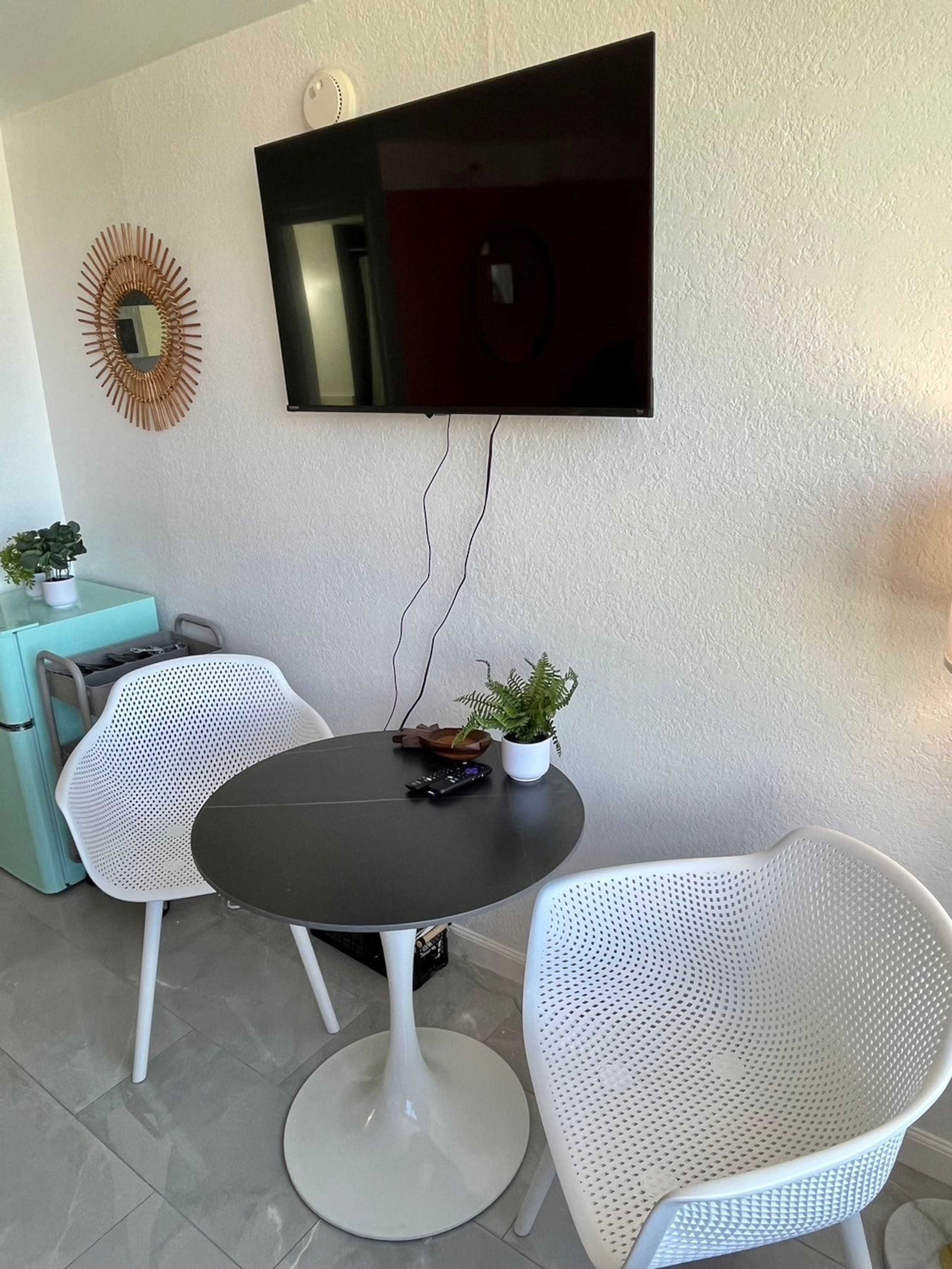 Condo in Honolulu · ★4.65 · Studio · 1 bed · 1 bath - Image 11