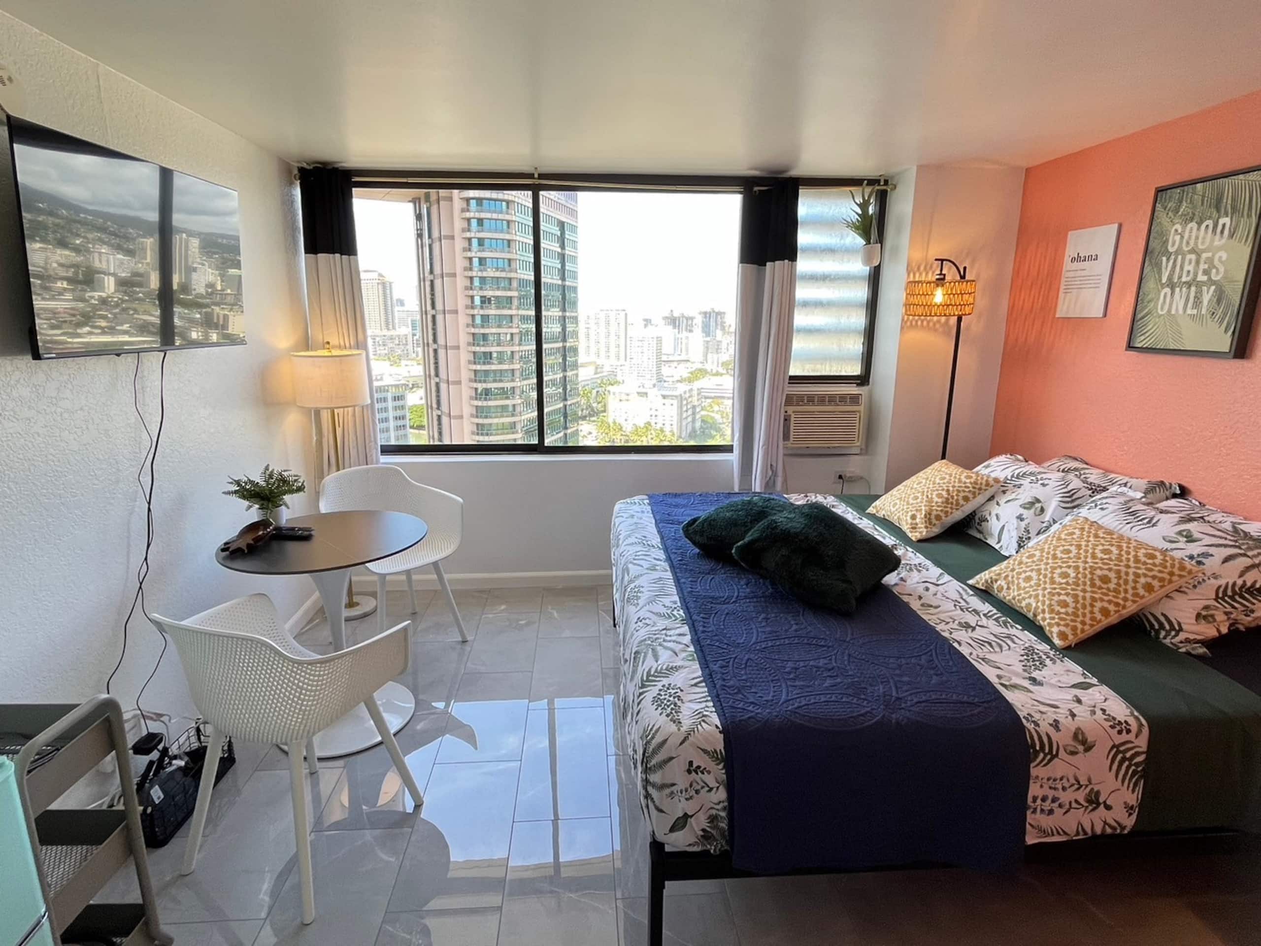 Condo in Honolulu · ★4.65 · Studio · 1 bed · 1 bath - Image 27