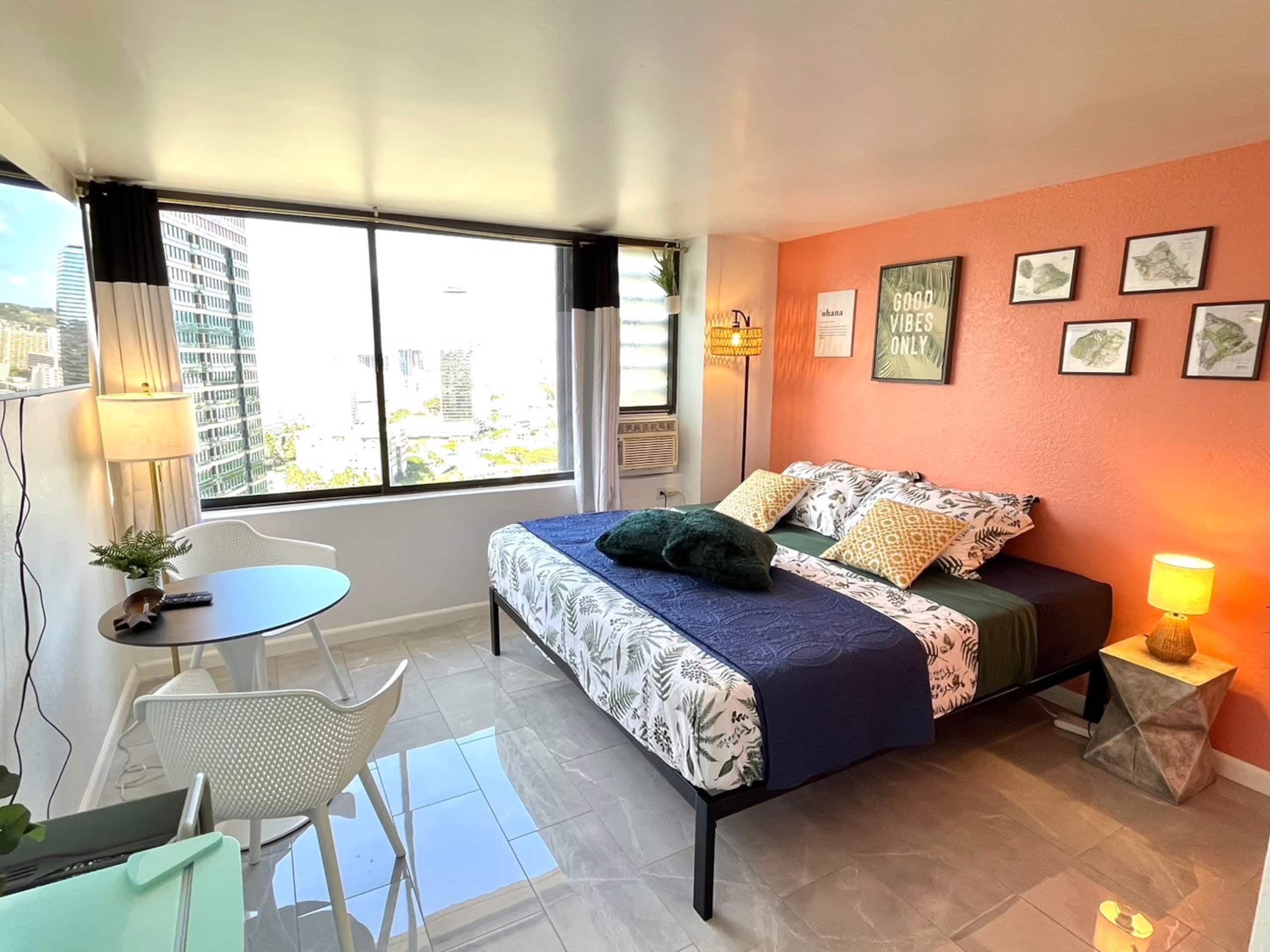Condo in Honolulu · ★4.65 · Studio · 1 bed · 1 bath - Image 34