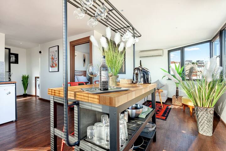 triplex 360 view terrace 7BR/5BA gallery image 3