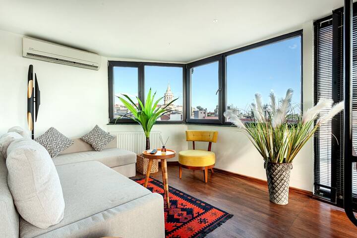 triplex 360 view terrace 7BR/5BA gallery image 2