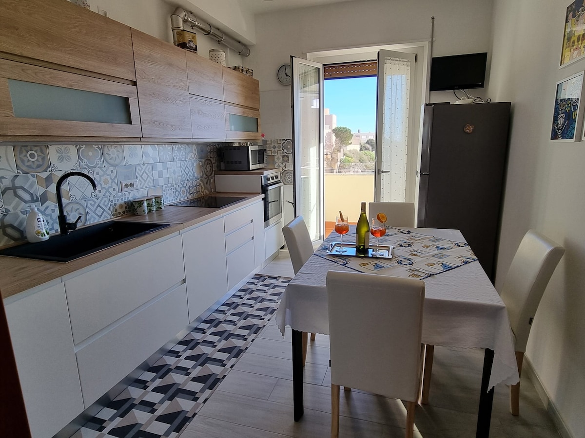 Top Airbnb: Casa Maria beautiful apartment with sea view. in Cagliari