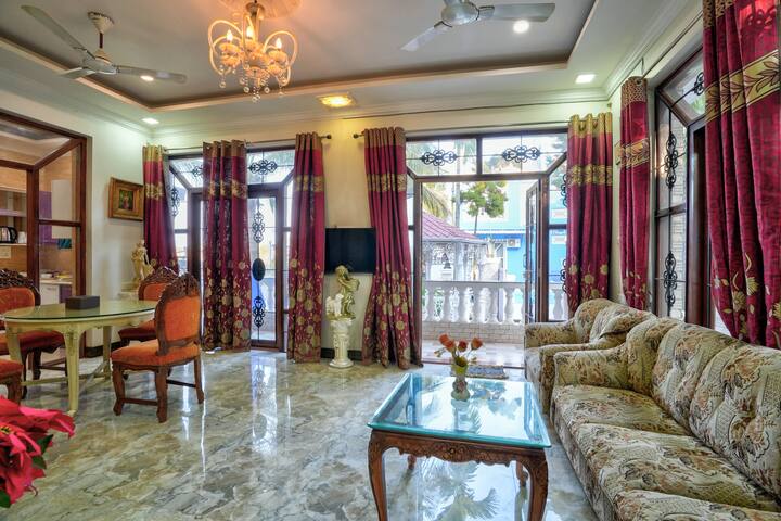 Living room image 1