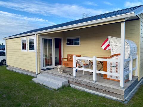 Mobile home in Ostermade by the sea