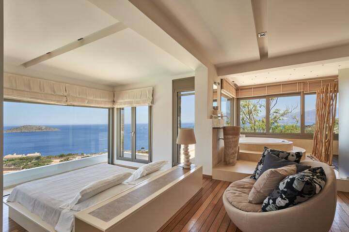 Sophisticated Elegance with Majestic Elounda Views gallery image 3