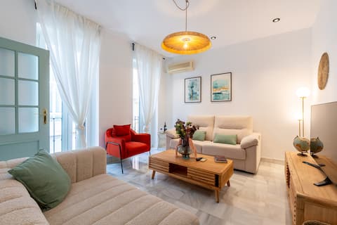 Popular Airbnb listing: Seville Dream: Charm and Rooftop in the Heart of Alfalfa in Alfalfa