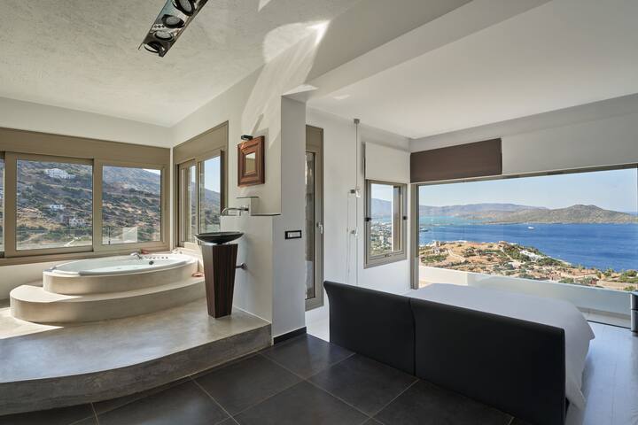 Sophisticated Design & Endless Views by etouri gallery image 5