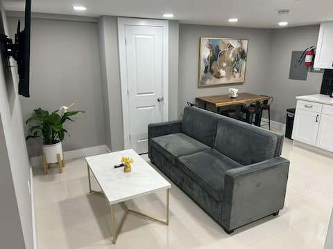Cute Apt close 2 NYC/Parking Inc
