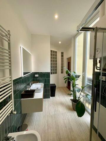 Luxury apartment in center Rome gallery image 5