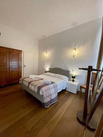 Luxury apartment in center Rome gallery image 4