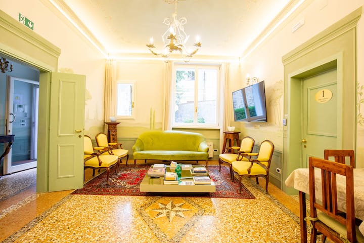 Villa Tortorelli Con Piscina - Suite Con Vasca - Firenze