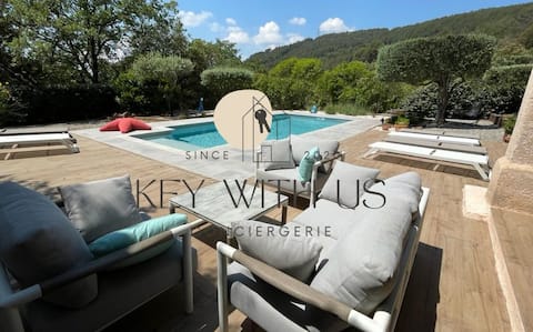 Villa Riviera large private pool and unobstructed view