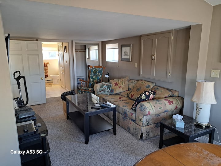 Farm Executive Guest House, - Napanee