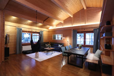 Family chalet in an idyllic natural setting