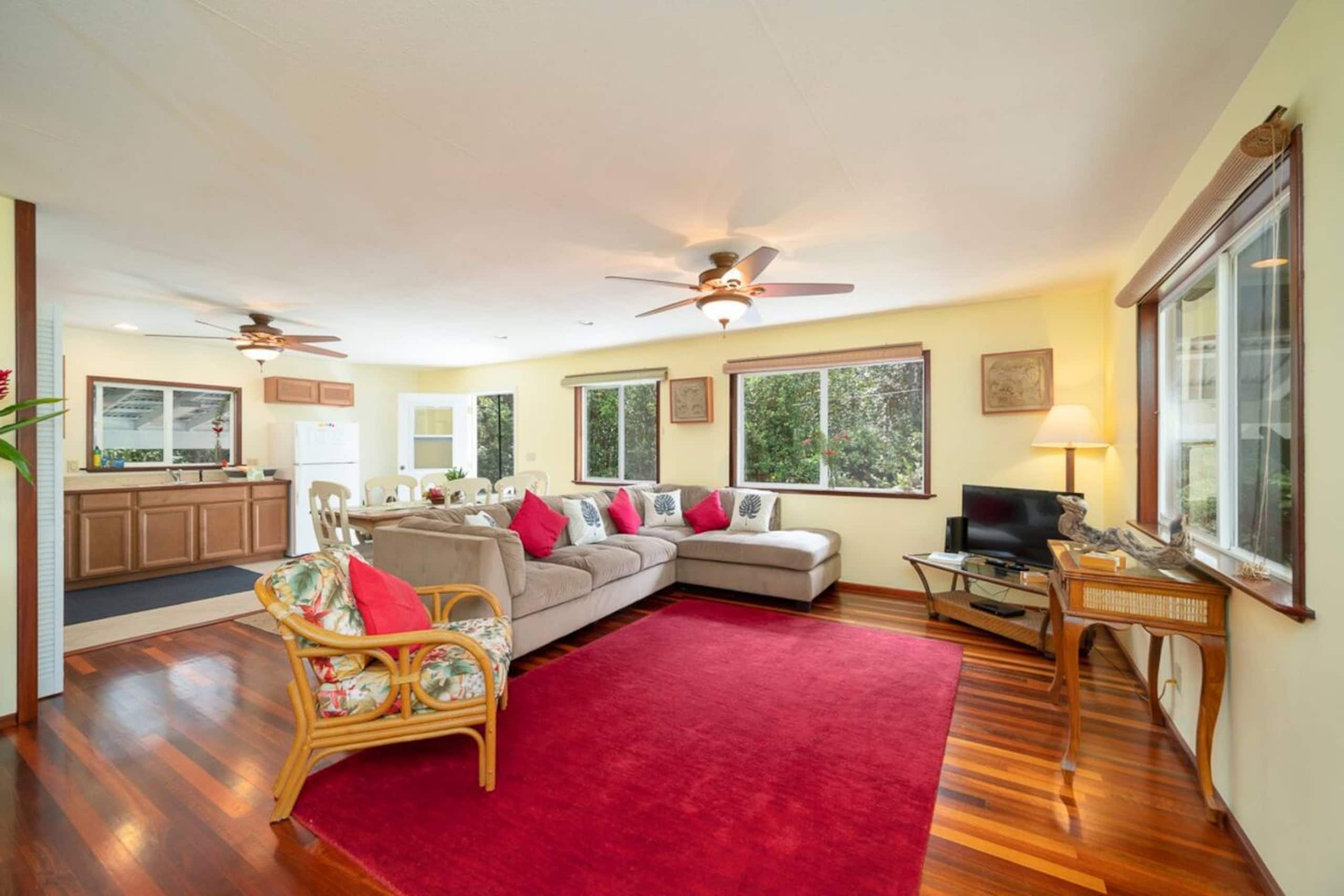 Home in Keaau · ★4.91 · 2 bedrooms · 2 beds · 2 private baths - Image 9
