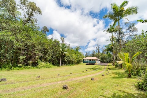Secluded Oasis | HotTub | 30min to Volcano & Hilo