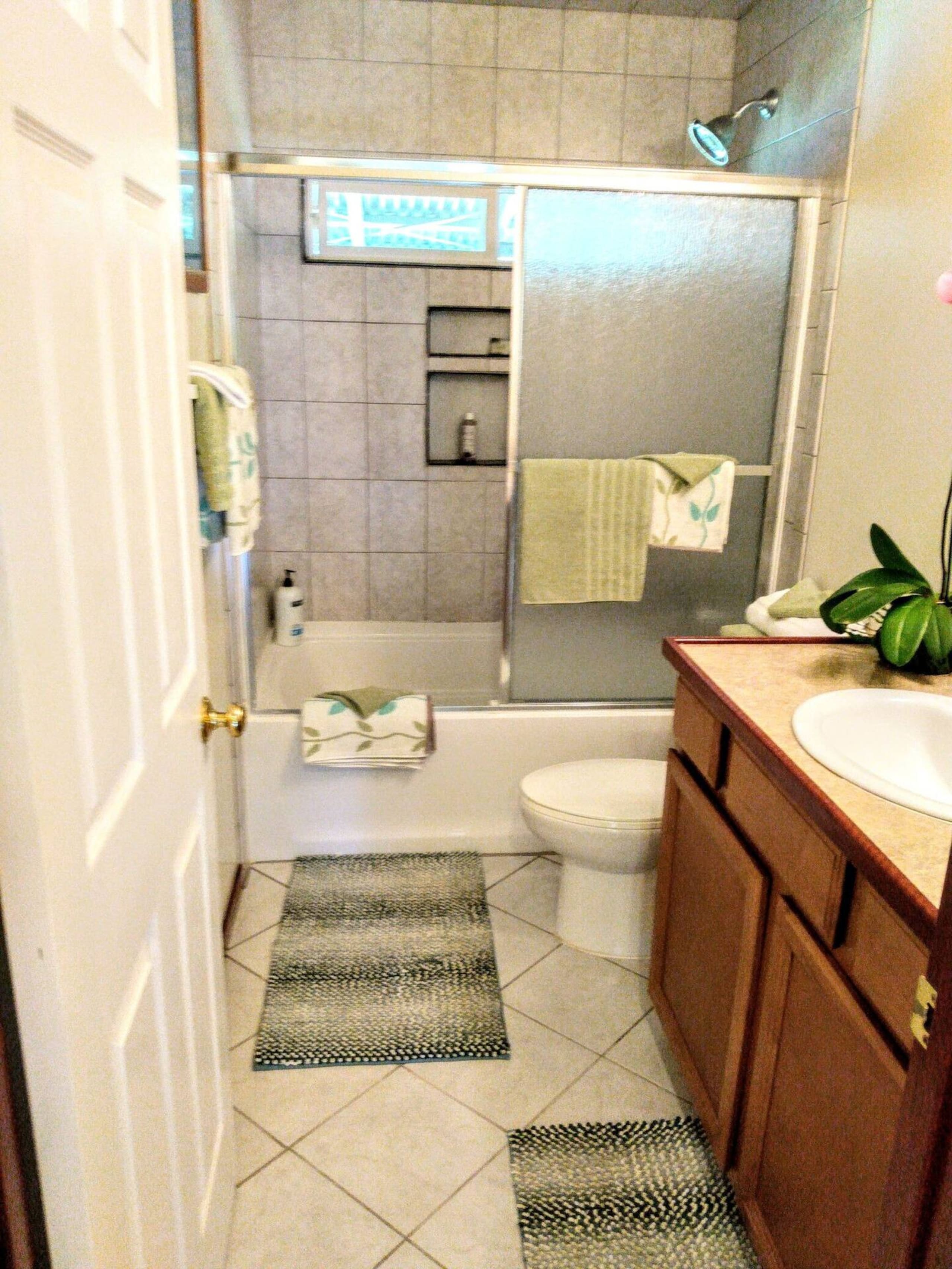 Home in Keaau · ★4.91 · 2 bedrooms · 2 beds · 2 private baths - Image 14