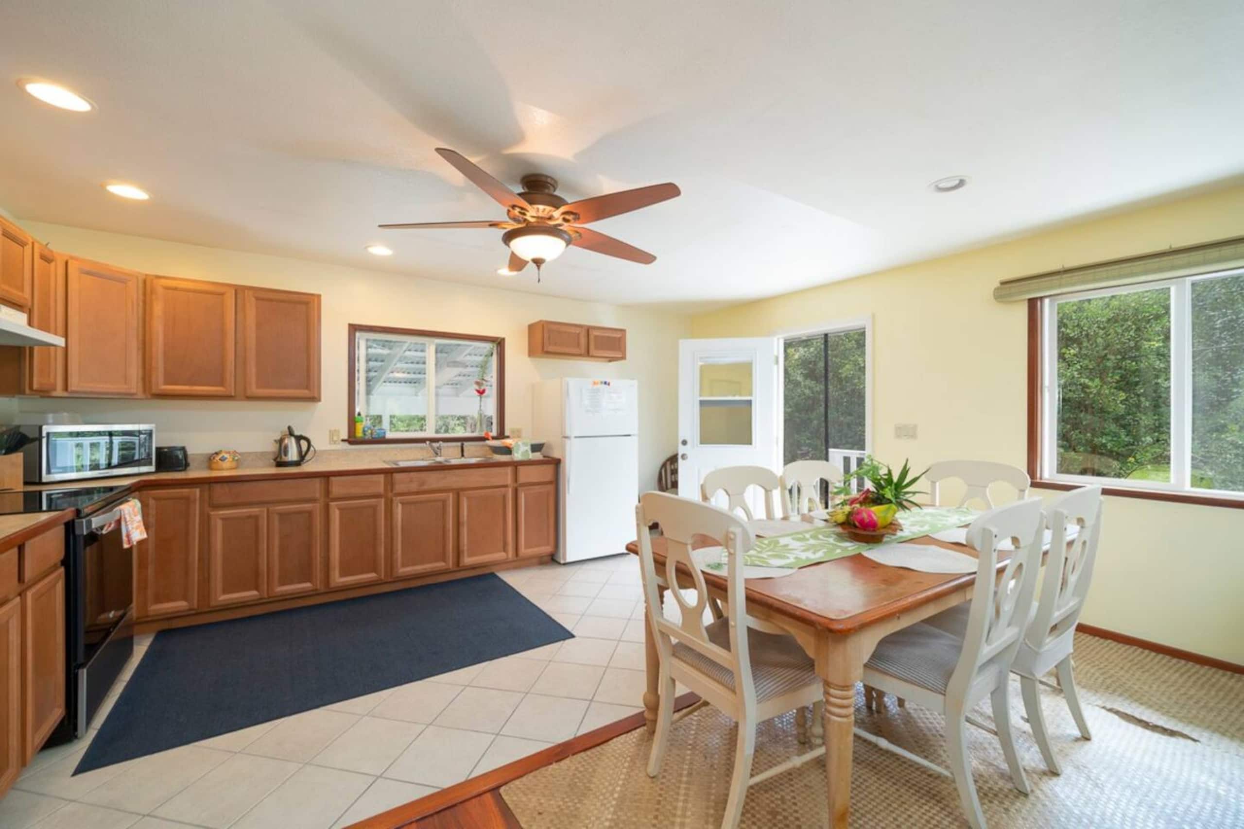Home in Keaau · ★4.91 · 2 bedrooms · 2 beds · 2 private baths - Image 8