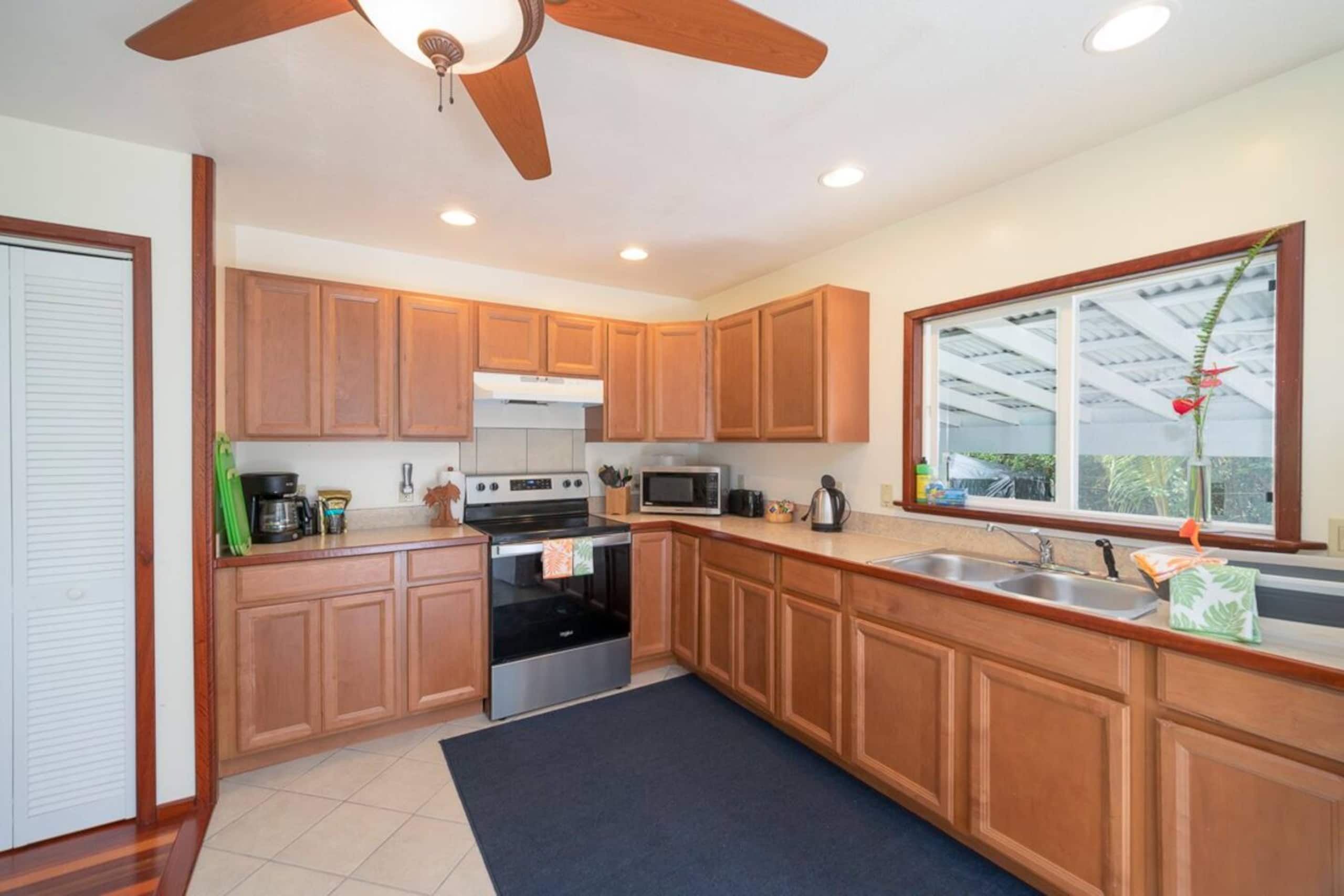 Home in Keaau · ★4.91 · 2 bedrooms · 2 beds · 2 private baths - Image 7