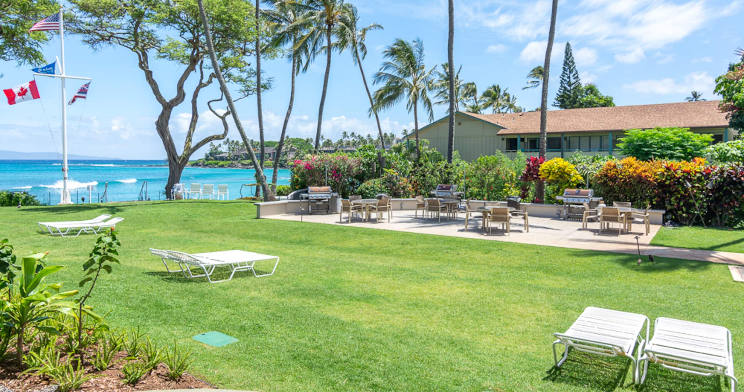 Hotel in Lahaina · ★4.57 · 1 bedroom · 3 beds · 1 shared bath - Image 16