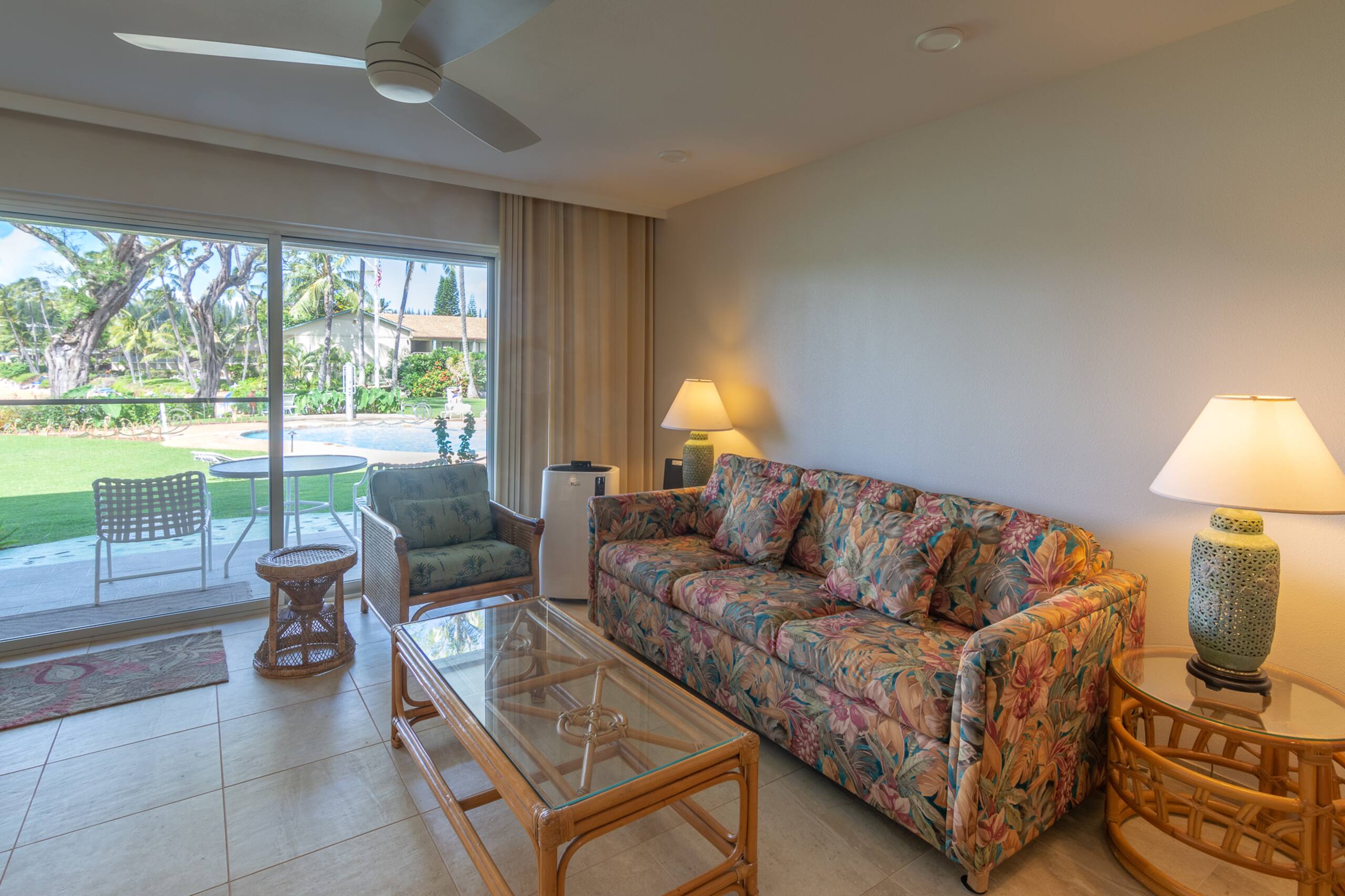 Hotel in Lahaina · ★4.75 · 1 bedroom · 2 beds · 1 private bath - Image 8