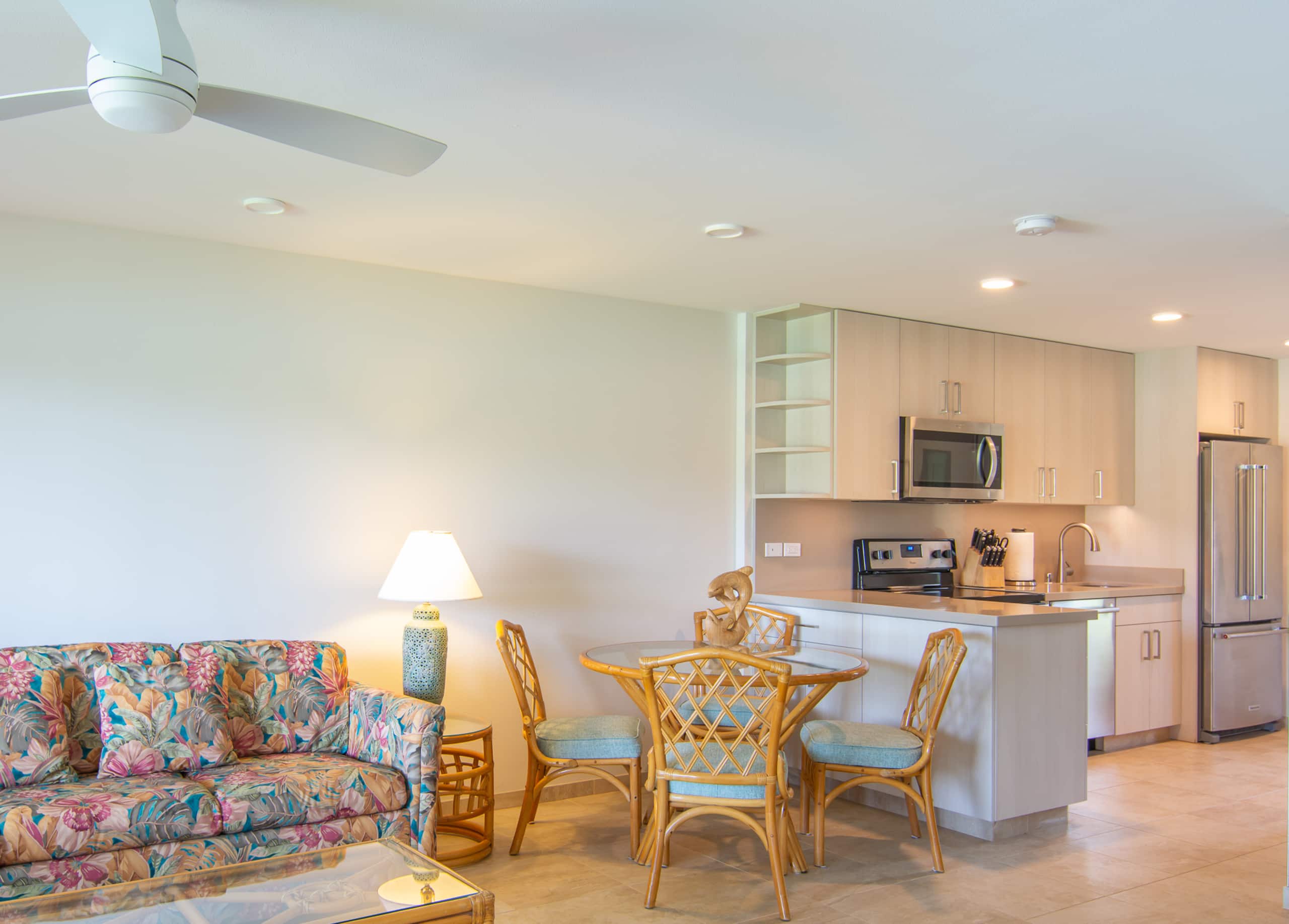 Hotel in Lahaina · ★4.75 · 1 bedroom · 2 beds · 1 private bath - Image 3