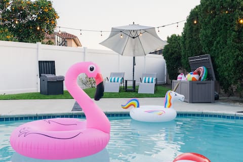 Pool + Arcade Cozy Home | Minutes to Disney