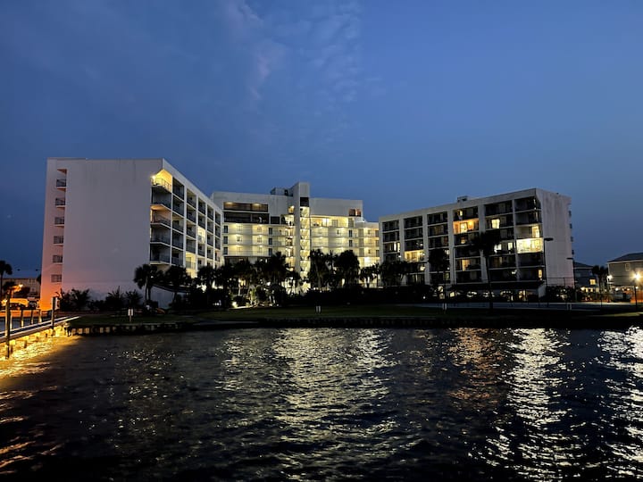 Gulf Shores Surf & Racquet Club - Gulf Shores, AL