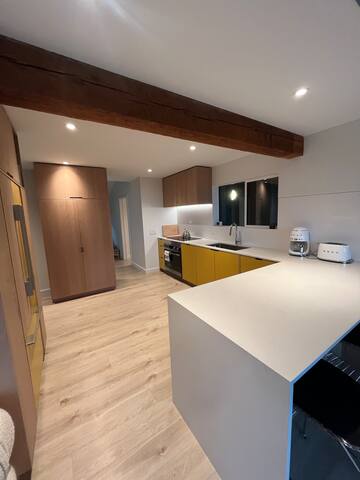 “La Finca” | Home in Shirley gallery image 5