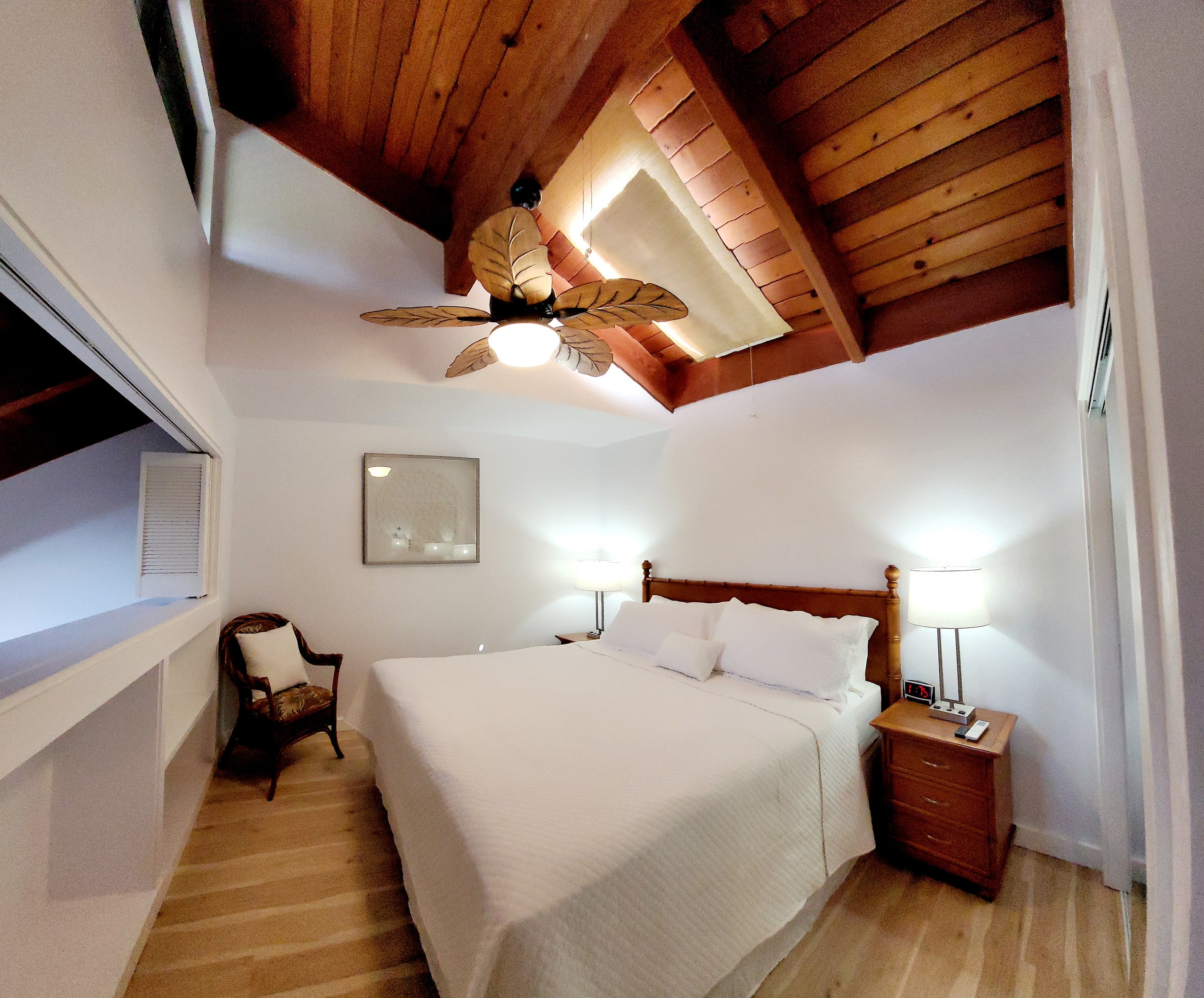 Newly Remodeled Tropical Resort - Image 1