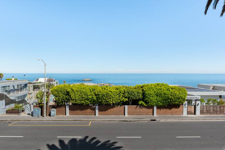 Lux 3 Bedroom in Bakoven | Private Pool | Sea View gallery image 4