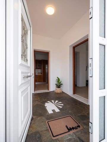 Listing in Paros