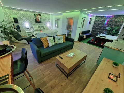 Sensual Sierra VIP