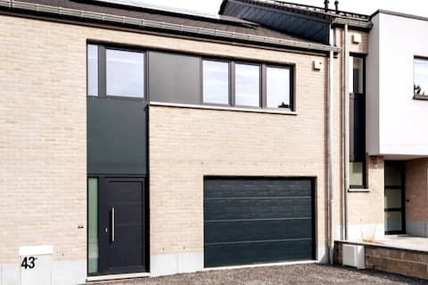 Popular Airbnb listing: House in a quiet area + parking space in Liège