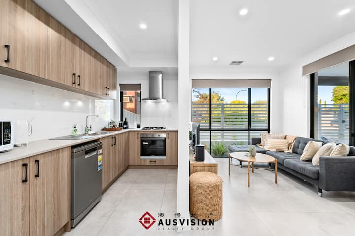 Modern Villa Near Curtin University
