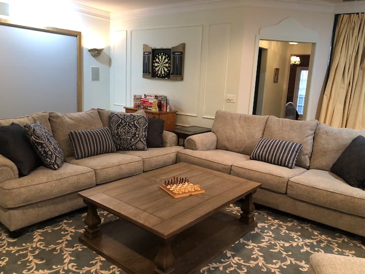 French Country Main&guest House - Brown County, IN