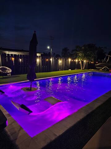 Luxurious home near Sawgrass Mall gallery image 2