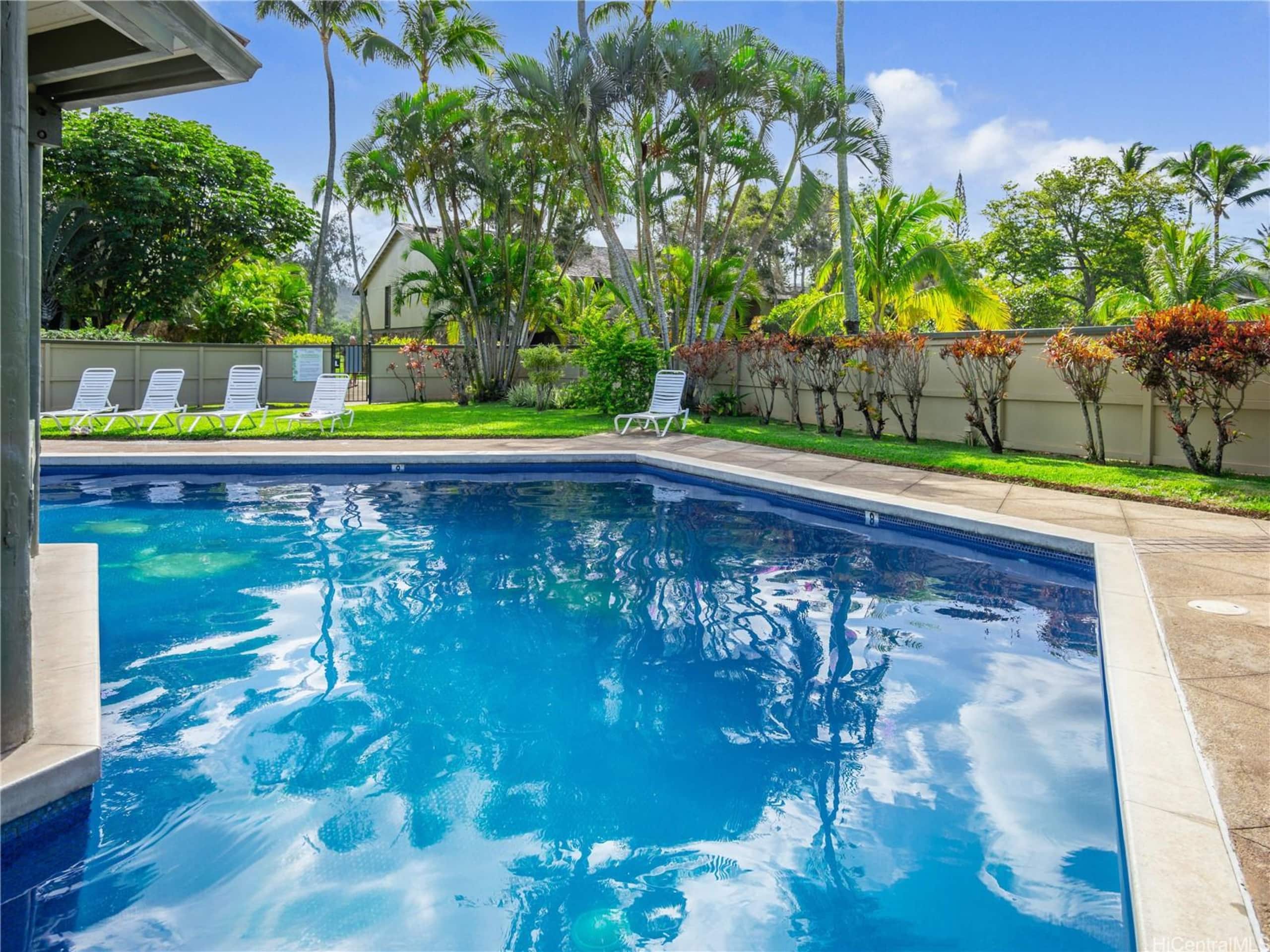 Home in Kahuku · ★4.79 · 1 bedroom · 3 beds · 2 private baths - Image 10