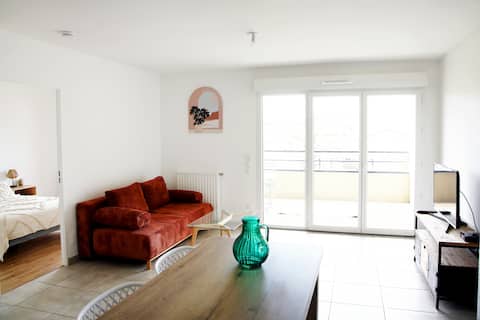 Cozy 2-room with balcony, view of the Madonna