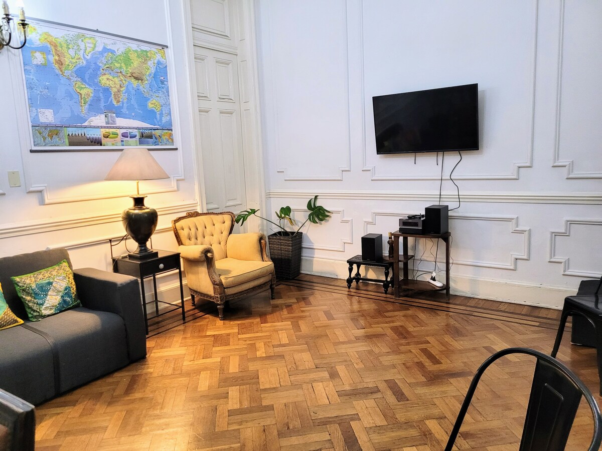 Apartamento de 1 quarto em Monserrat