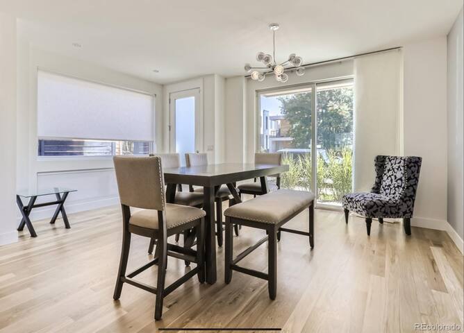 Beautiful 4 story home in LoHi! gallery image 5