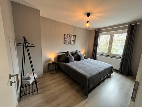 Apartment Central 10H 75qm Wi-Fi free Parking